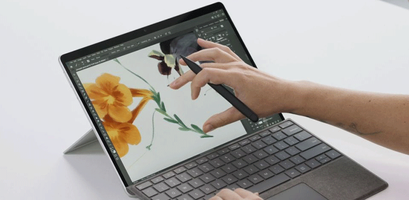 نمایشگر لپ تاپ مایکروسافت مدل Surface Pro 8 